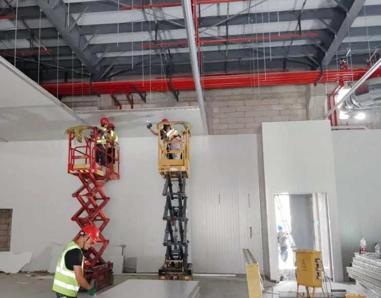 Modular cold storage facility under construction by Xnair engineering team
