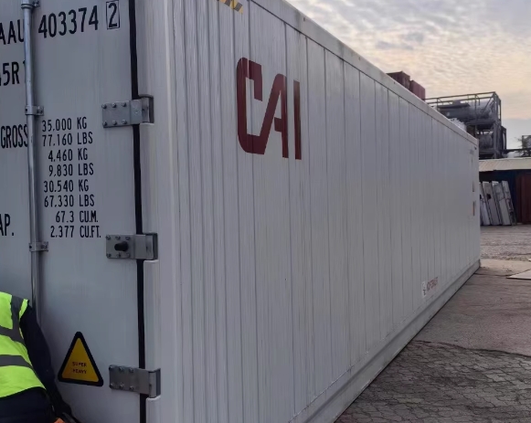 Chemical refrigerated container