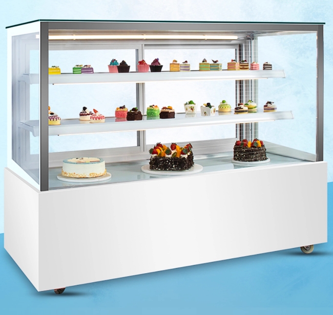 Refrigerated cake display